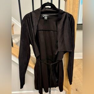 Price Firm. NWOT Papillon Black Faux Suede Wrap Jacket with Tie, Size Medium.